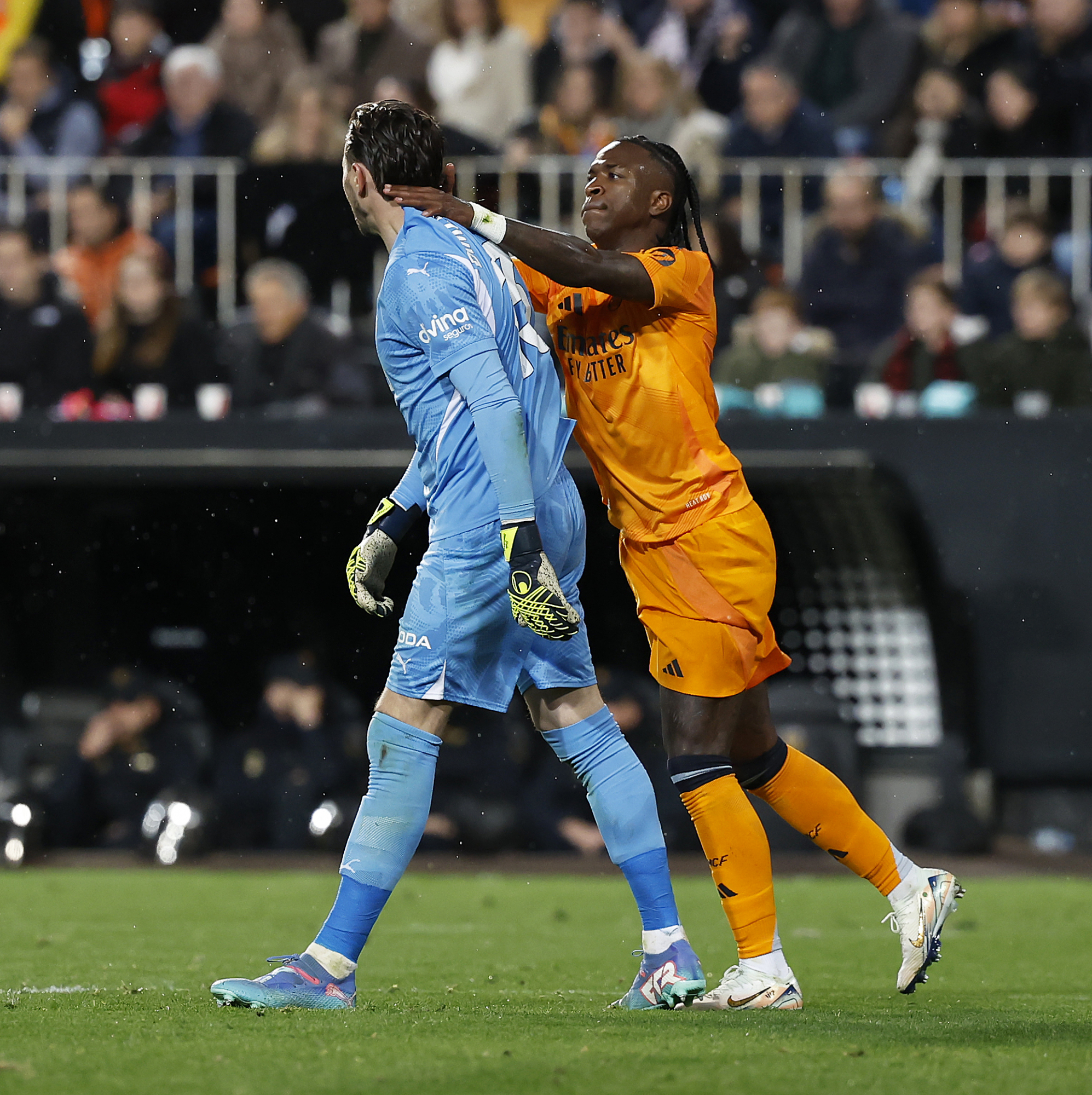 全队受罚 全队受罚